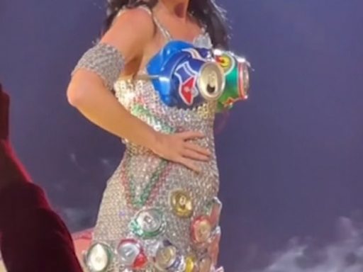 Oops! Katy Perry's fans were quick to joke that the usually well-oiled machine suffered a 'glitch' on Monday night after her eyelid appeared to get stuck during her Las Vegas residency